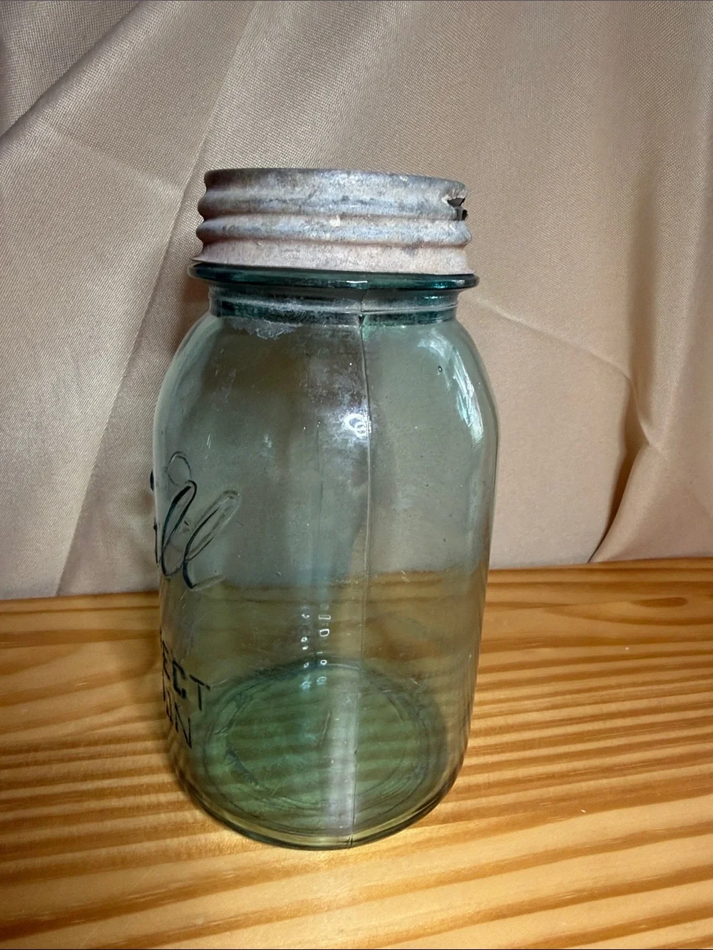 Vintage 1910-1923 Ball Perfect Mason Jar Aqua Blue Blue Glass Quart w/ Zinc Lid